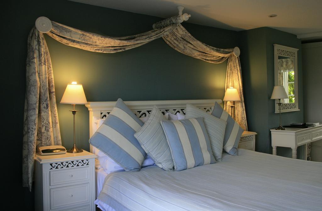 The Mole And Chicken Hotel Long Crendon Room photo