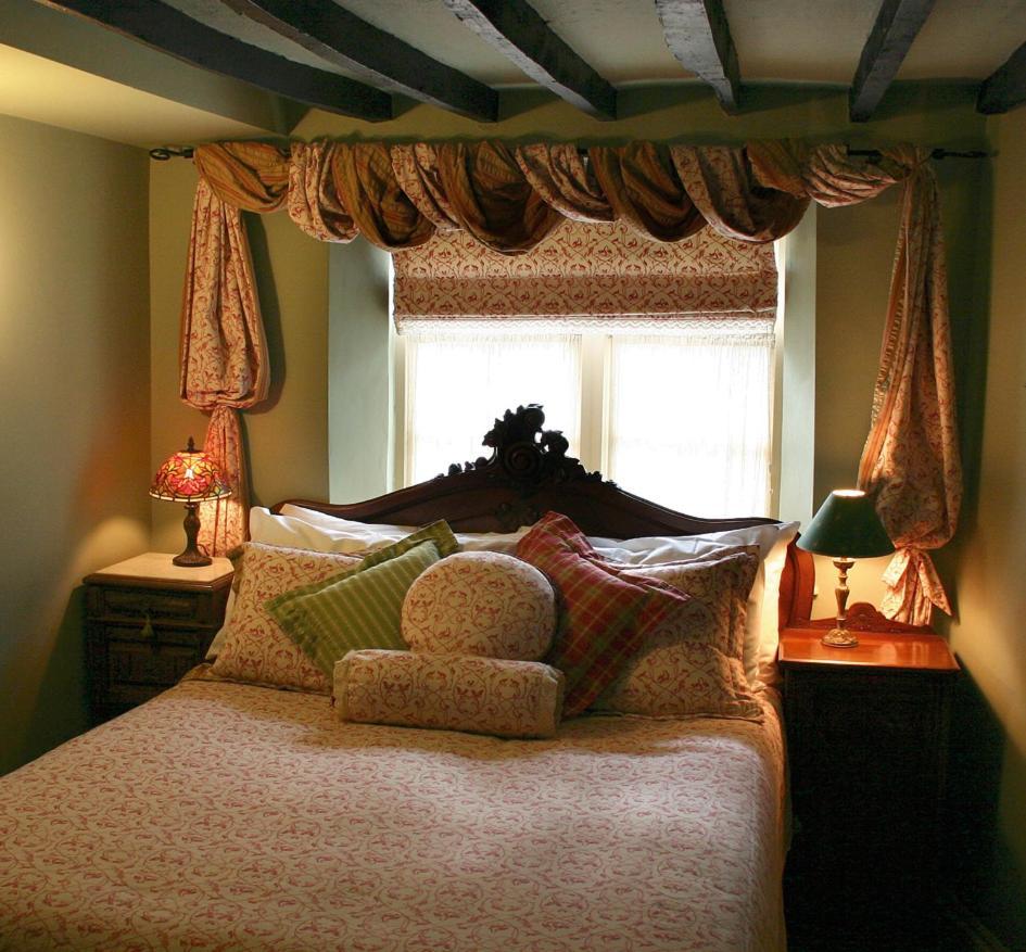 The Mole And Chicken Hotel Long Crendon Exterior photo